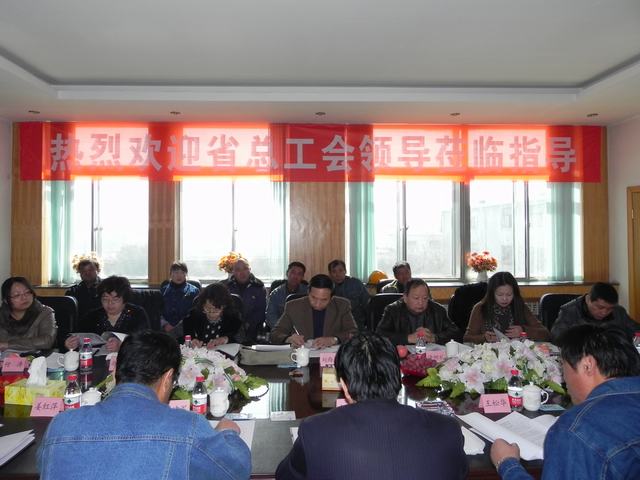 深入車間班組、&ldquo;零距離&rdquo;接觸職工、體驗職工生活、傾聽職工心聲