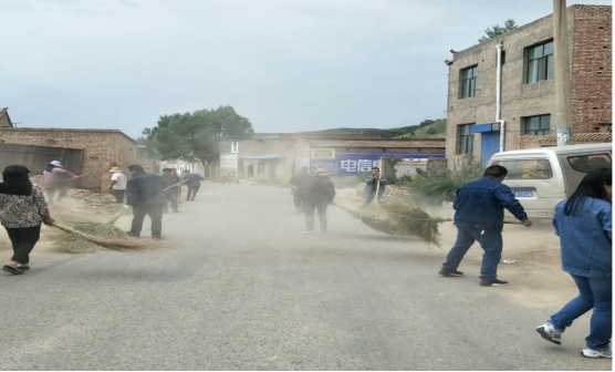 以&ldquo;慶七一&rdquo;為載體，物產(chǎn)工投公司黨委將&ldquo;黨的建設重點強化年&rdquo;活動向基層延伸