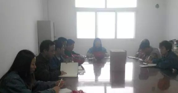 認(rèn)真開(kāi)展&ldquo;三嚴(yán)三實(shí)&rdquo;活動(dòng)    推進(jìn)基層支部專(zhuān)題教育